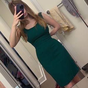 Stunning emerald bodycon dress.